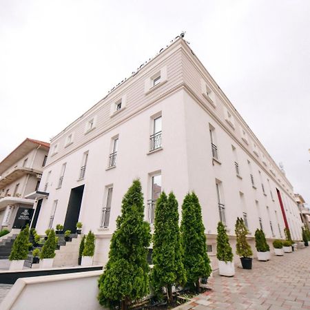 Richmond Hotel Korce Ngoại thất bức ảnh