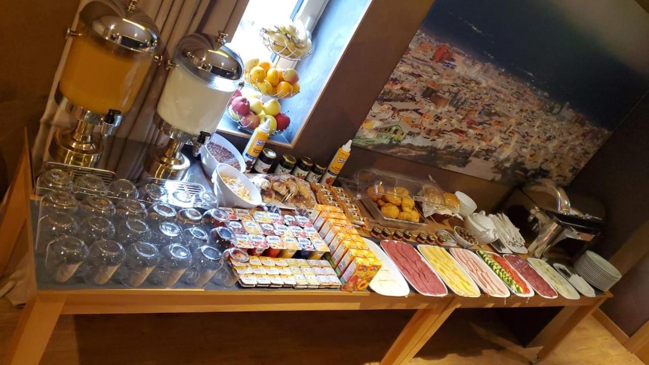 Richmond Hotel Korce Ngoại thất bức ảnh