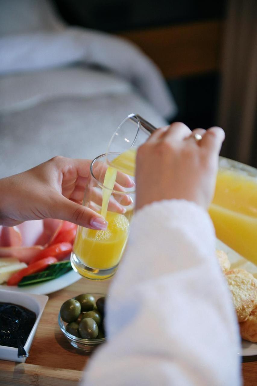 Richmond Hotel Korce Ngoại thất bức ảnh